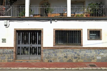 Vista de las calles y arquitectura del pueblo de Benaoján, Málaga